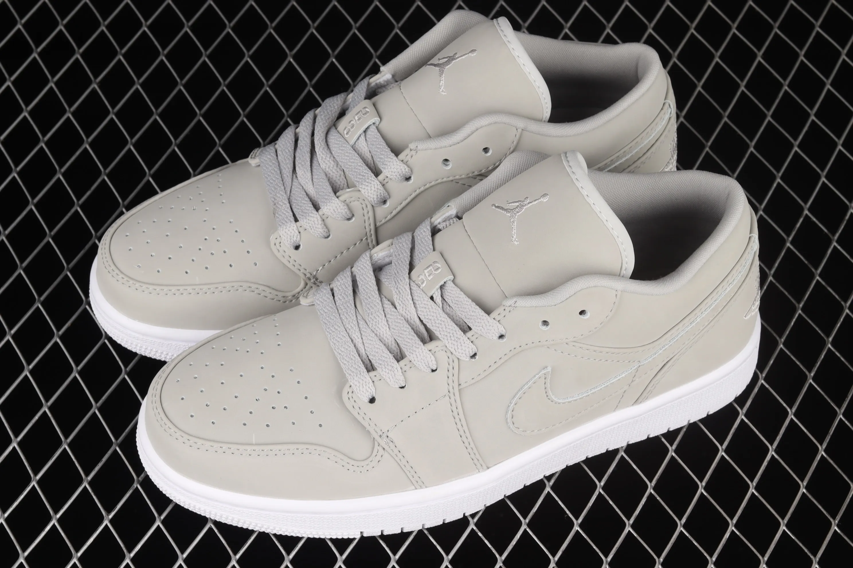 All categories Air Jordan Jordan series basketball shoes Air Jordan 1 Low Air Jordan 1 Low AJ1 Joe 1 low-top matte gray cultural and leisure sports sneakers DC0774-002